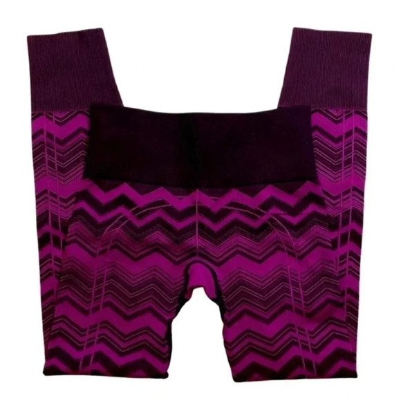 Lululemon Ebb to Street Yoga Pants - Picture 4 of 6